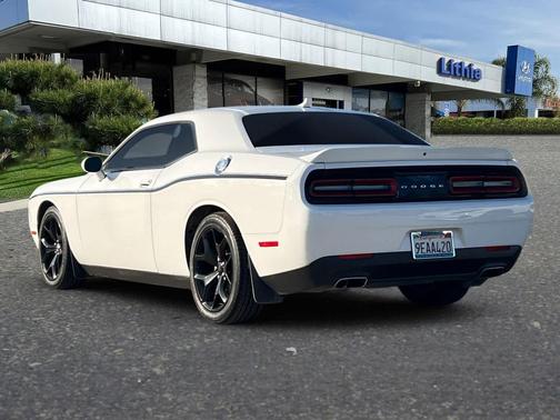 2018 Dodge Challenger SXT