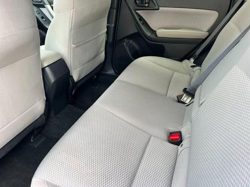 Jasmine Green Metallic 2017 Subaru Forester 2.5i Premium