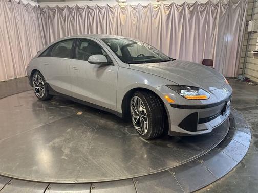 2024 Hyundai IONIQ 6 SEL