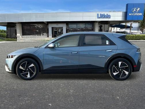 2025 Hyundai IONIQ 5 SE