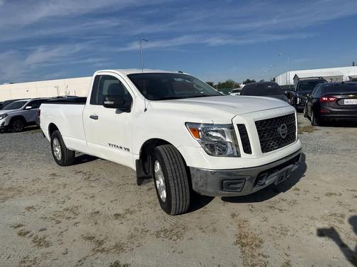 Glacier White 2019 Nissan Titan SV
