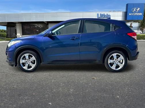 Deep Ocean Pearl 2016 Honda HR-V LX