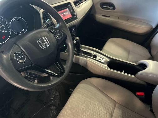 Deep Ocean Pearl 2016 Honda HR-V LX