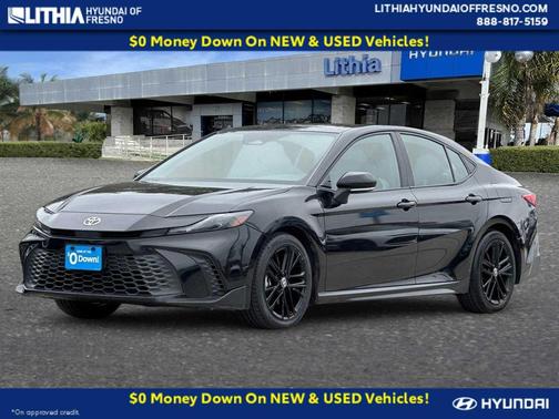 2025 Toyota Camry SE