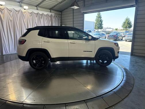 White Clearcoat 2021 Jeep Compass Latitude