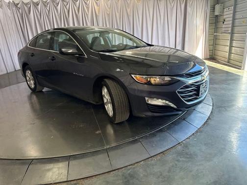 Dark Ash Metallic 2023 Chevrolet Malibu LT
