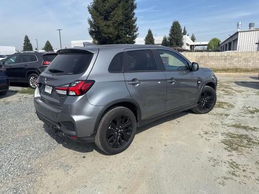 2025 Mitsubishi Outlander Sport 2.0 LE
