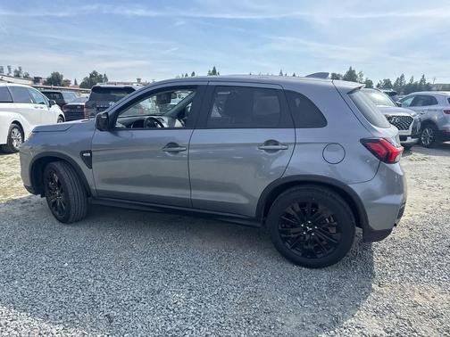 2025 Mitsubishi Outlander Sport 2.0 LE