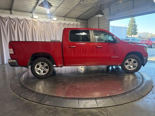 Flame Red Clearcoat 2019 RAM 1500 Big Horn