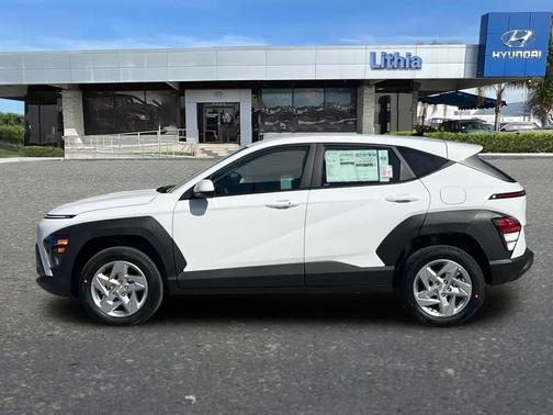 Atlas White 2026 Hyundai KONA SE