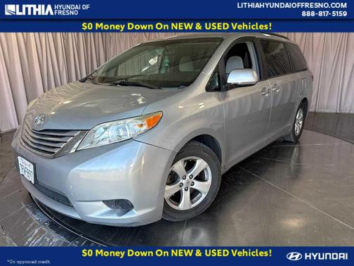 Silver Sky Metallic 2016 Toyota Sienna LE