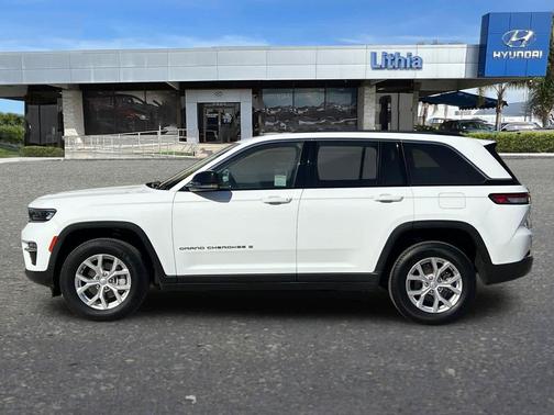 Bright White Clearcoat 2023 Jeep Grand Cherokee Limited
