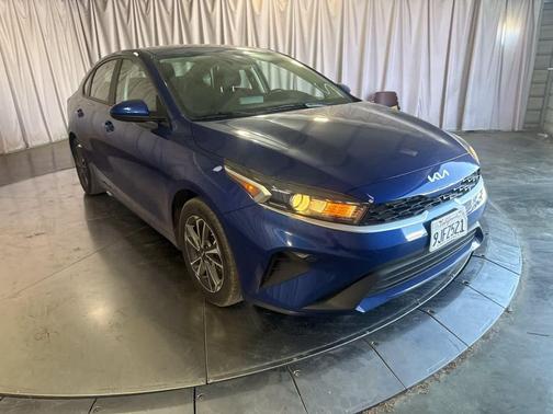 Deep Sea Blue 2024 Kia Forte LXS