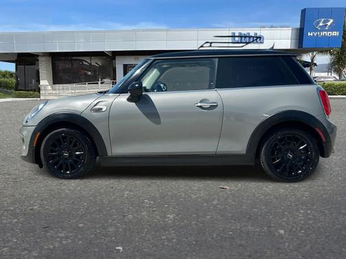 Moonwalk Grey Metallic 2016 MINI Hardtop Cooper