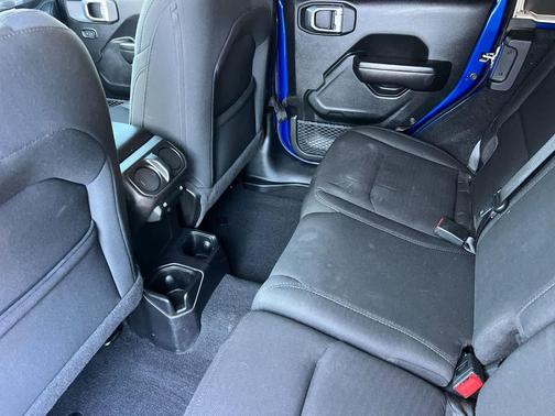 2020 Jeep Wrangler Unlimited Sport Altitude