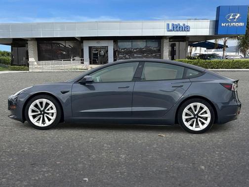 2022 Tesla Model 3 Standard Range