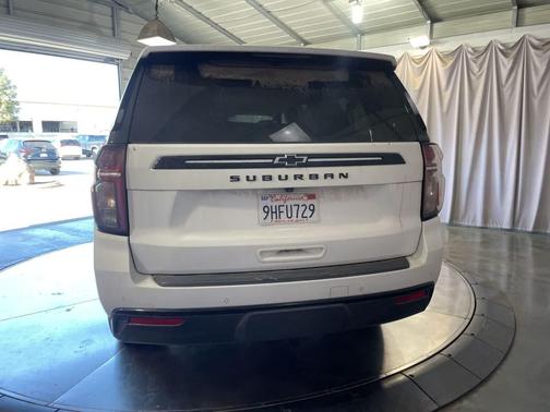 Summit White 2023 Chevrolet Suburban Z71