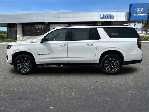 Summit White 2023 Chevrolet Suburban Z71