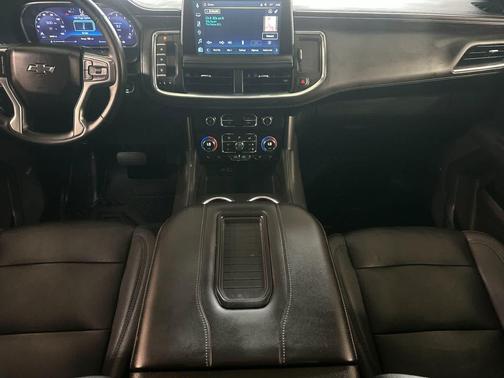 Summit White 2023 Chevrolet Suburban Z71