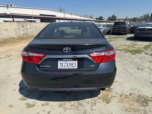 2015 Toyota Camry SE