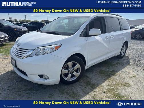 2017 Toyota Sienna LE