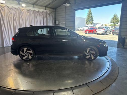 2024 Volkswagen Golf GTI 2.0T S DSG