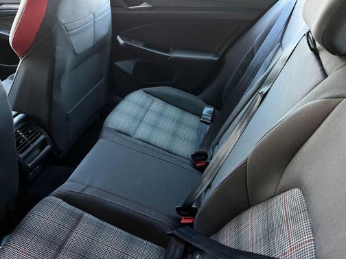 2024 Volkswagen Golf GTI 2.0T S DSG