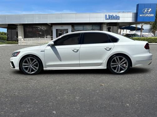 Pure White 2017 Volkswagen Passat 1.8T R-Line w/Comfort