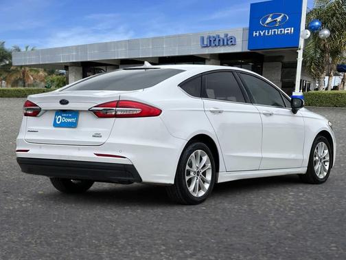 2020 Ford Fusion Hybrid SE