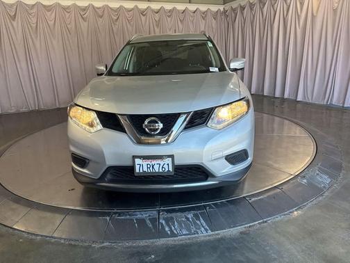 Brilliant Silver 2015 Nissan Rogue SV