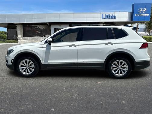 Pure White 2018 Volkswagen Tiguan 2.0T SE