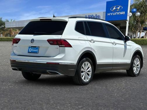 Pure White 2018 Volkswagen Tiguan 2.0T SE