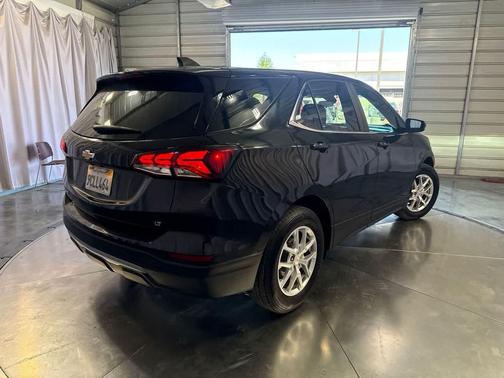 Mosaic Black Metallic 2022 Chevrolet Equinox 1LT