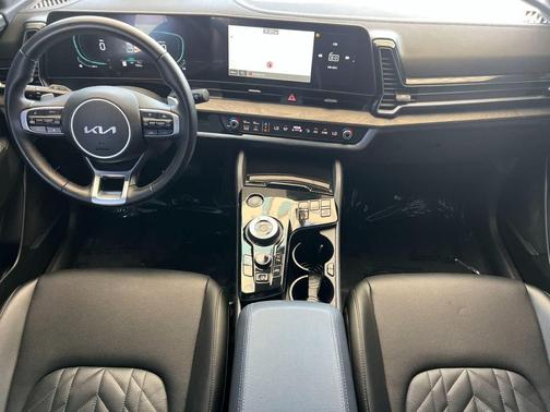 2025 Kia Sportage Plug-In Hybrid X-Line