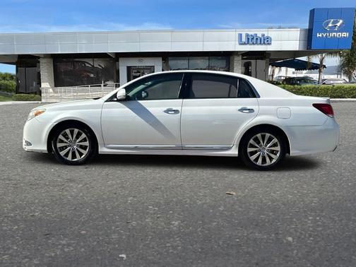 Blizzard Pearl 2011 Toyota Avalon Limited