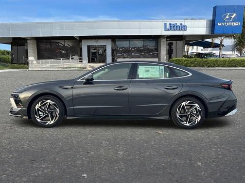 2026 Hyundai SONATA SEL