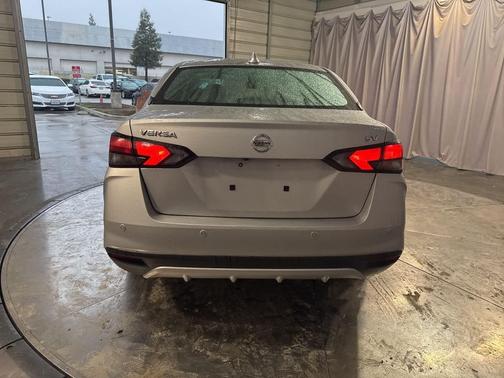 2021 Nissan Versa 1.6 SV