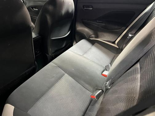 2021 Nissan Versa 1.6 SV