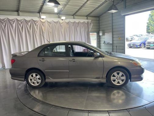 2004 Toyota Corolla S