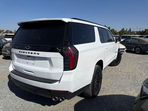 Summit White 2026 Chevrolet Suburban Z71