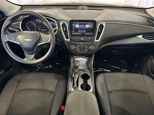 Sterling Gray Metallic 2024 Chevrolet Malibu LT