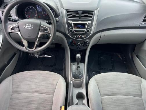 2015 Hyundai Accent GLS