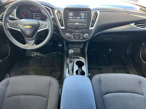 2017 Chevrolet Malibu 1LS