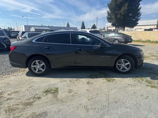 2017 Chevrolet Malibu 1LS