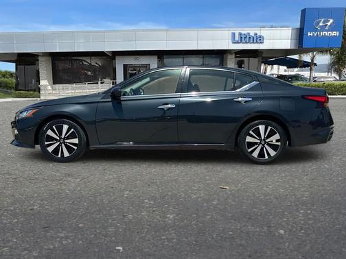 Storm Blue Metallic 2022 Nissan Altima 2.5 SV