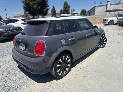 Thunder Grey Metallic 2017 MINI Hardtop Cooper S