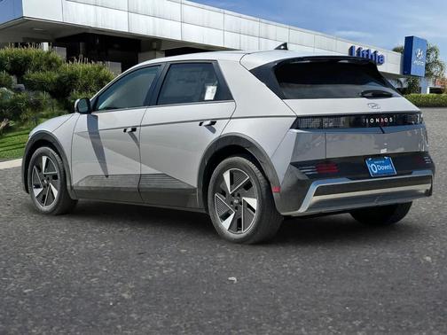 Cyber Gray 2026 Hyundai IONIQ 5 SE
