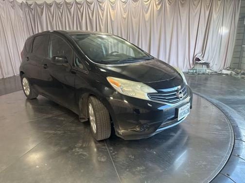 Super Black 2014 Nissan Versa Note SV