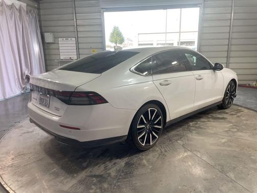 2024 Honda Accord Hybrid Touring