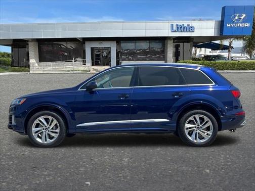 2022 Audi Q7 55 Premium Plus